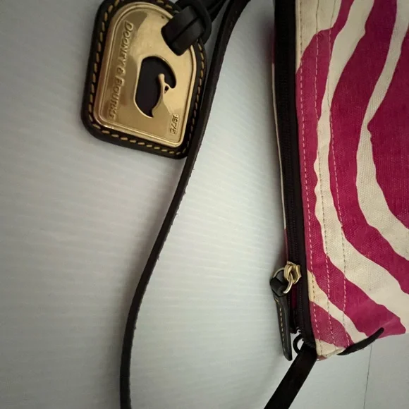 Dooney & Bourke Washed Cotton Canvas w/Leather Trim Small Handbag - sample - Picture 12 of 16